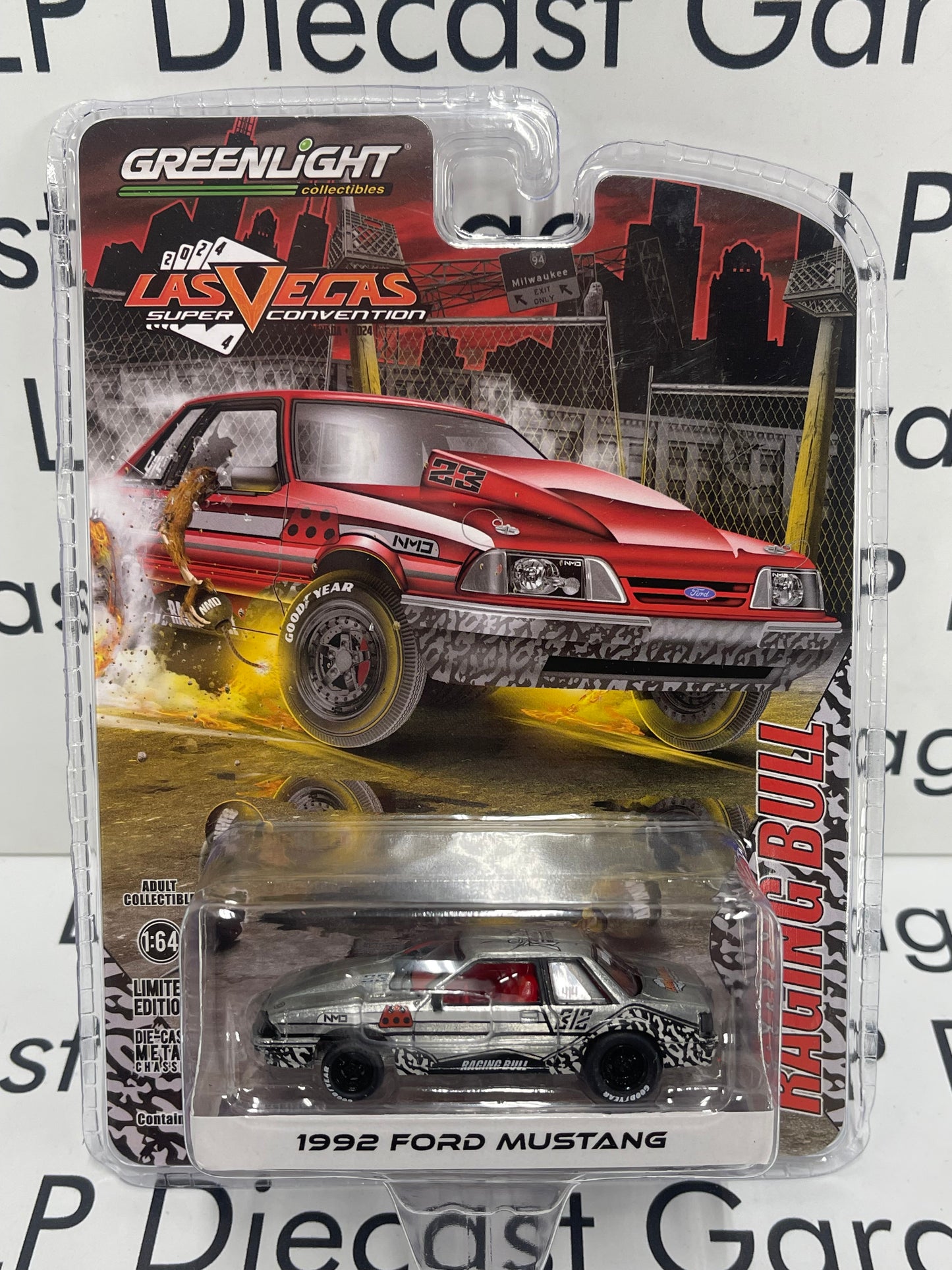 GREENLIGHT Raw *CHASE* 1992 Ford Mustang Raging Bull Las Vegas Super Convention Car 1:64 Diecast