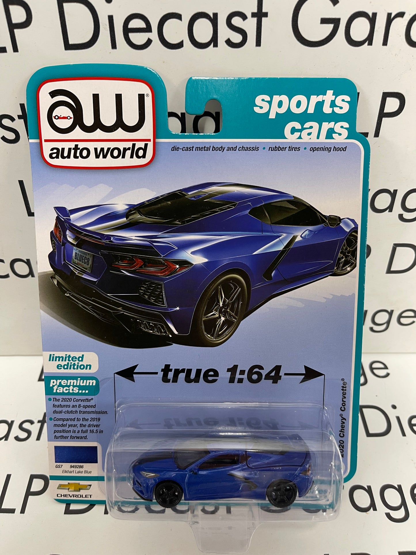 AUTO WORLD 2020 Chevy Corvette Elkhart Lake Blue Sports Cars 1:64 Diecast