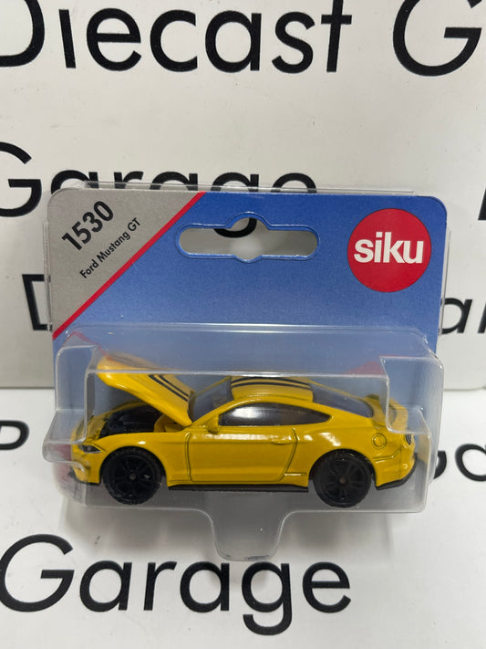 SIKU 2021 Ford Mustang GT Yellow with Black Stripes Opening Hood 1:64 Diecast