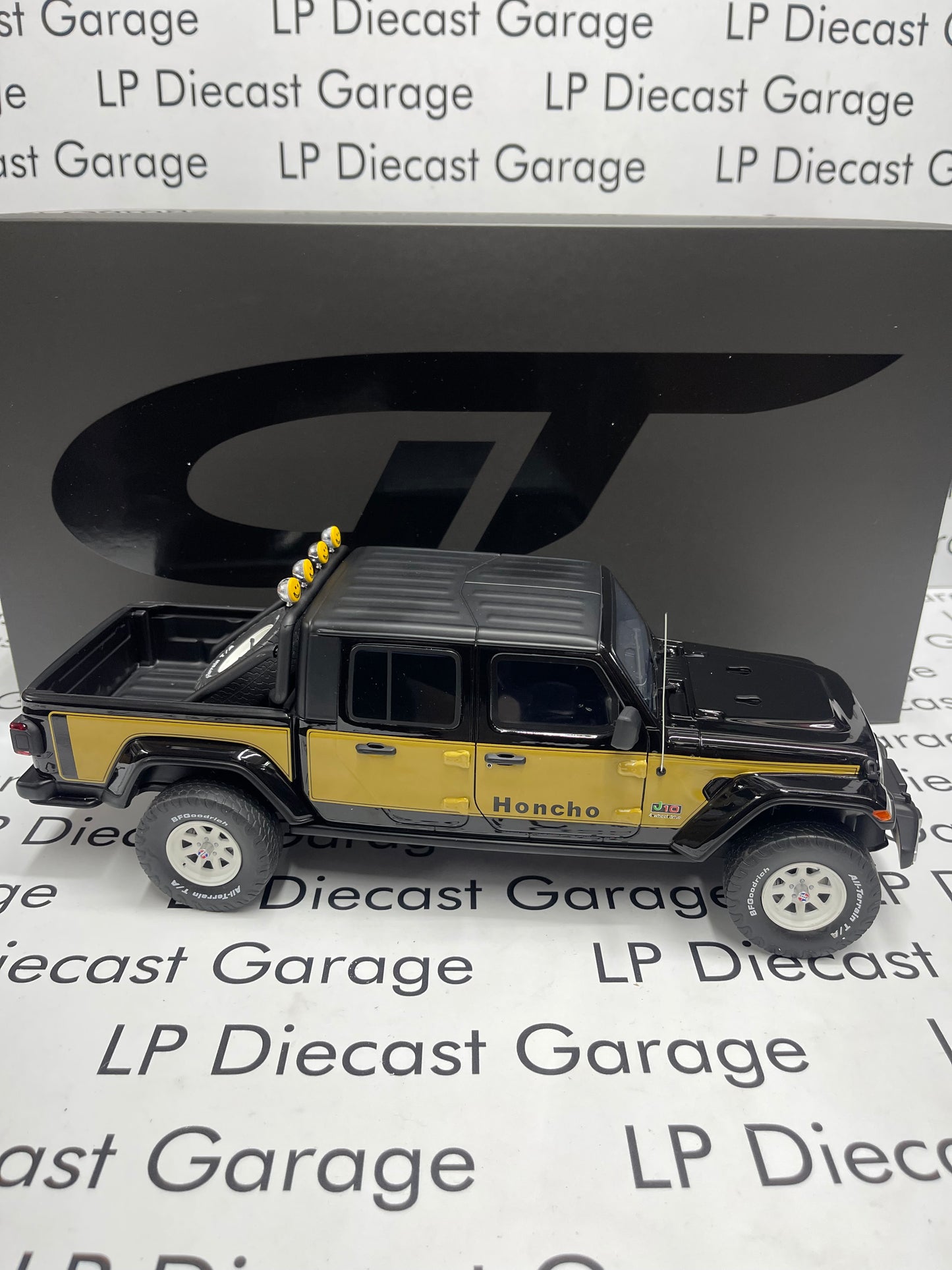 GT SPIRIT 2020 Jeep Gladiator Honcho Black & Gold GT422 1:18 Resin NOT Diecast