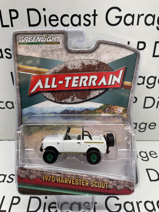 GREENLIGHT *Green Machine* CHASE 1970 International Harvester Scout White & Gold All Terrain 1:64 Diecast