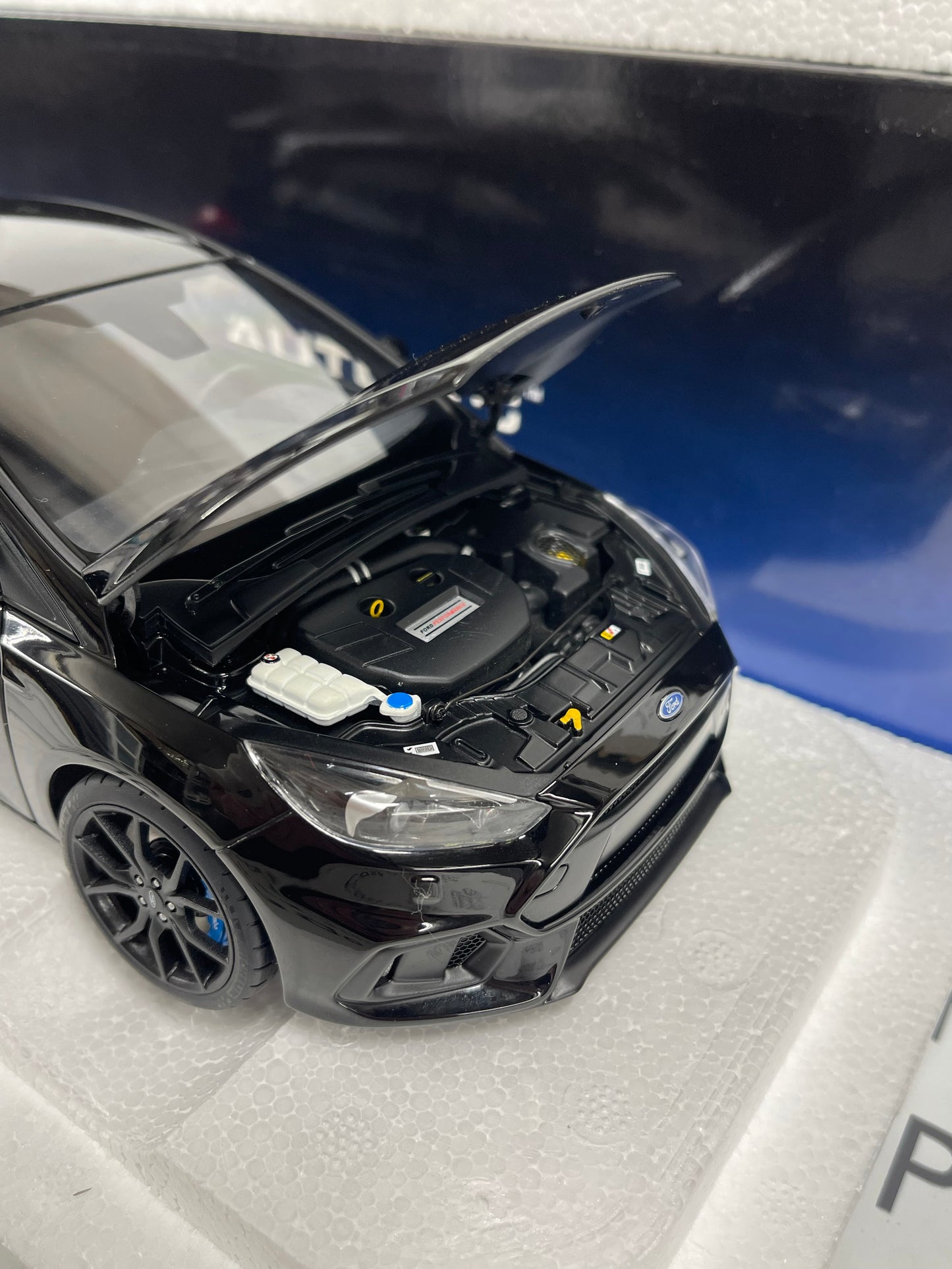 AUTOart 2016 Ford Focus RS Shadow Black 1:18 Diecast Model