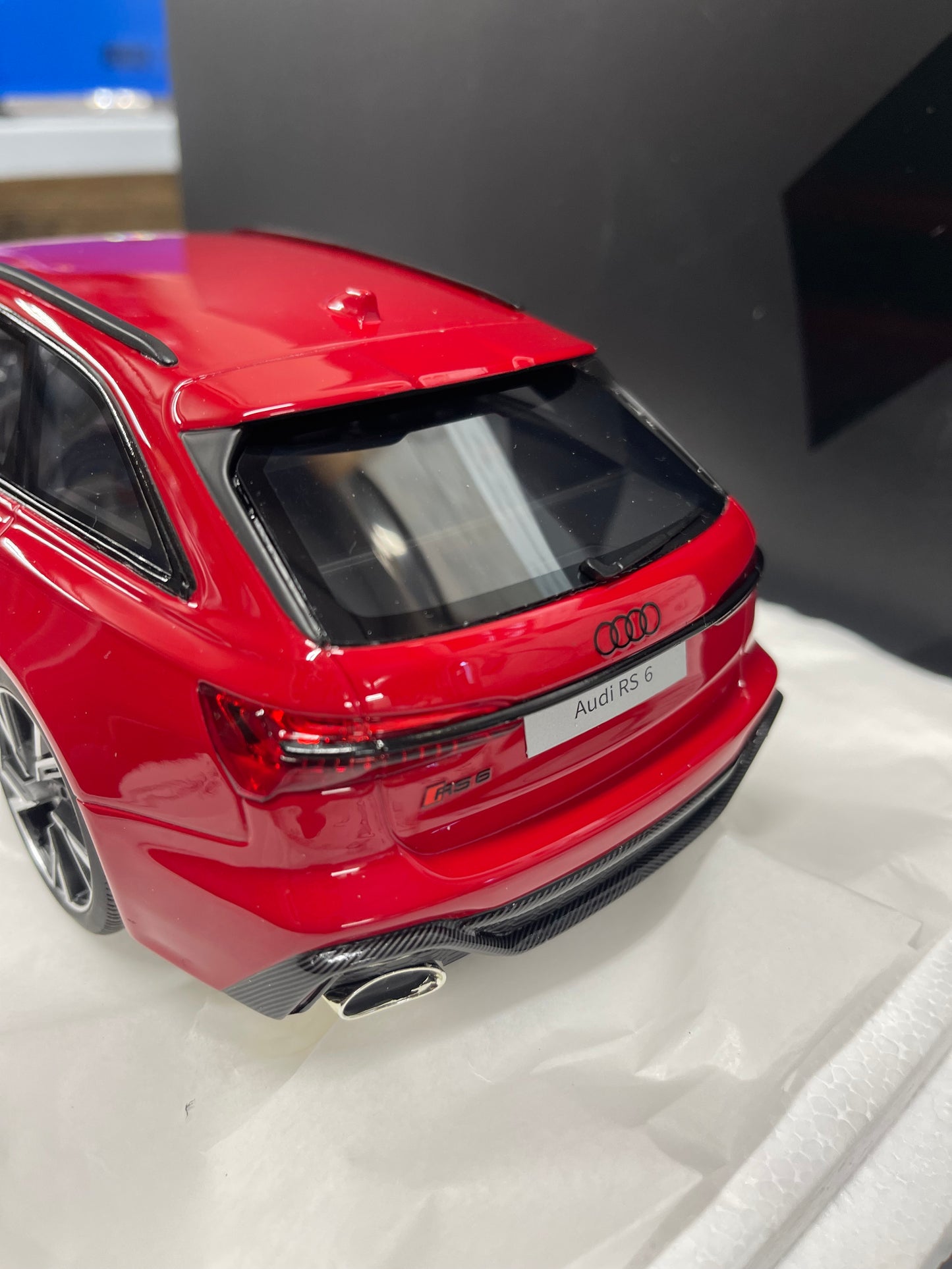 TOP SPEED Audi RS 6 Avant Carbon Black Tango Red 1:18 Resin NOT Diecast