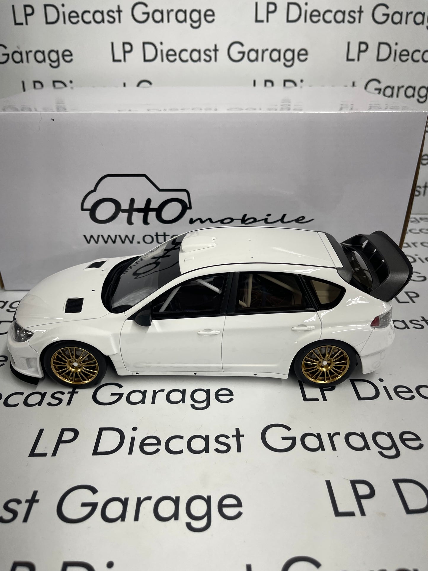 OTTO MOBILE 2008 Subaru Impreza w/ Customized Parts 1:18 Scale Resin Model OT1037