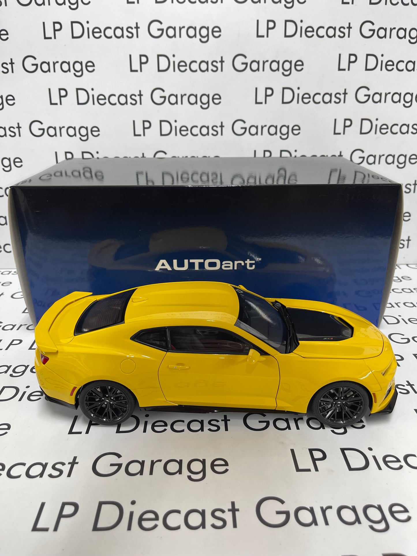 AUTOart 2017 Chevrolet Camaro ZL1 Bright Yellow 1:18 Diecast