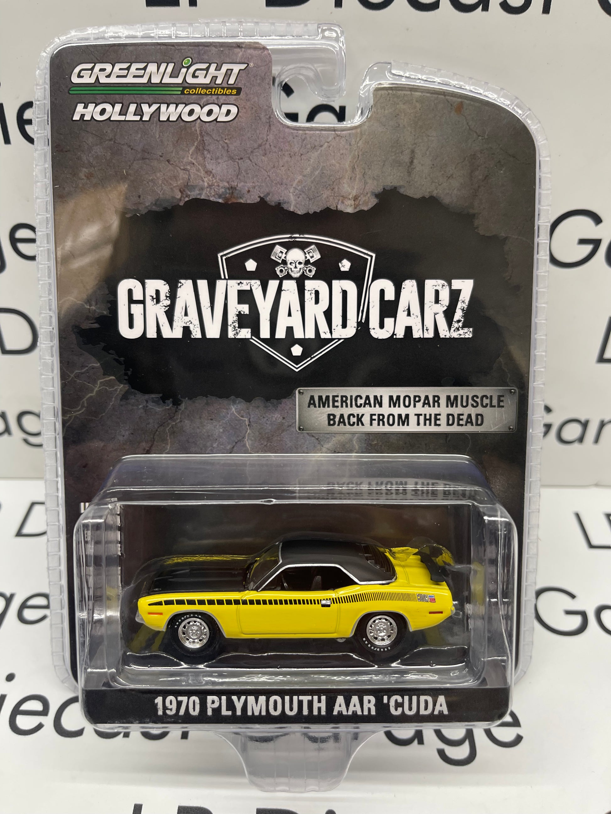 GREENLIGHT 1970 Plymouth Cuda AAR Yellow Graveyard Carz Hollywood 1:64 ...