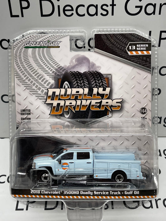 GREENLIGHT 2018 Chevrolet 3500HD Service Truck Gulf Oil Dually Drivers 1:64 Diecast