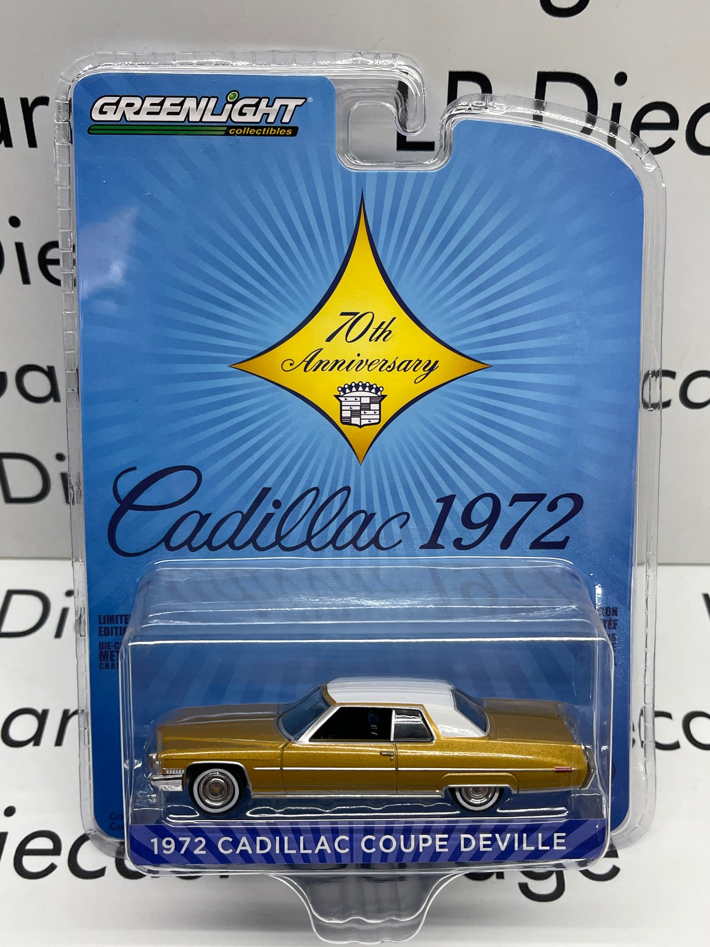 GREENLIGHT 1972 Cadillac Coupe Deville "70th Anniversary"  1:64 Diecast