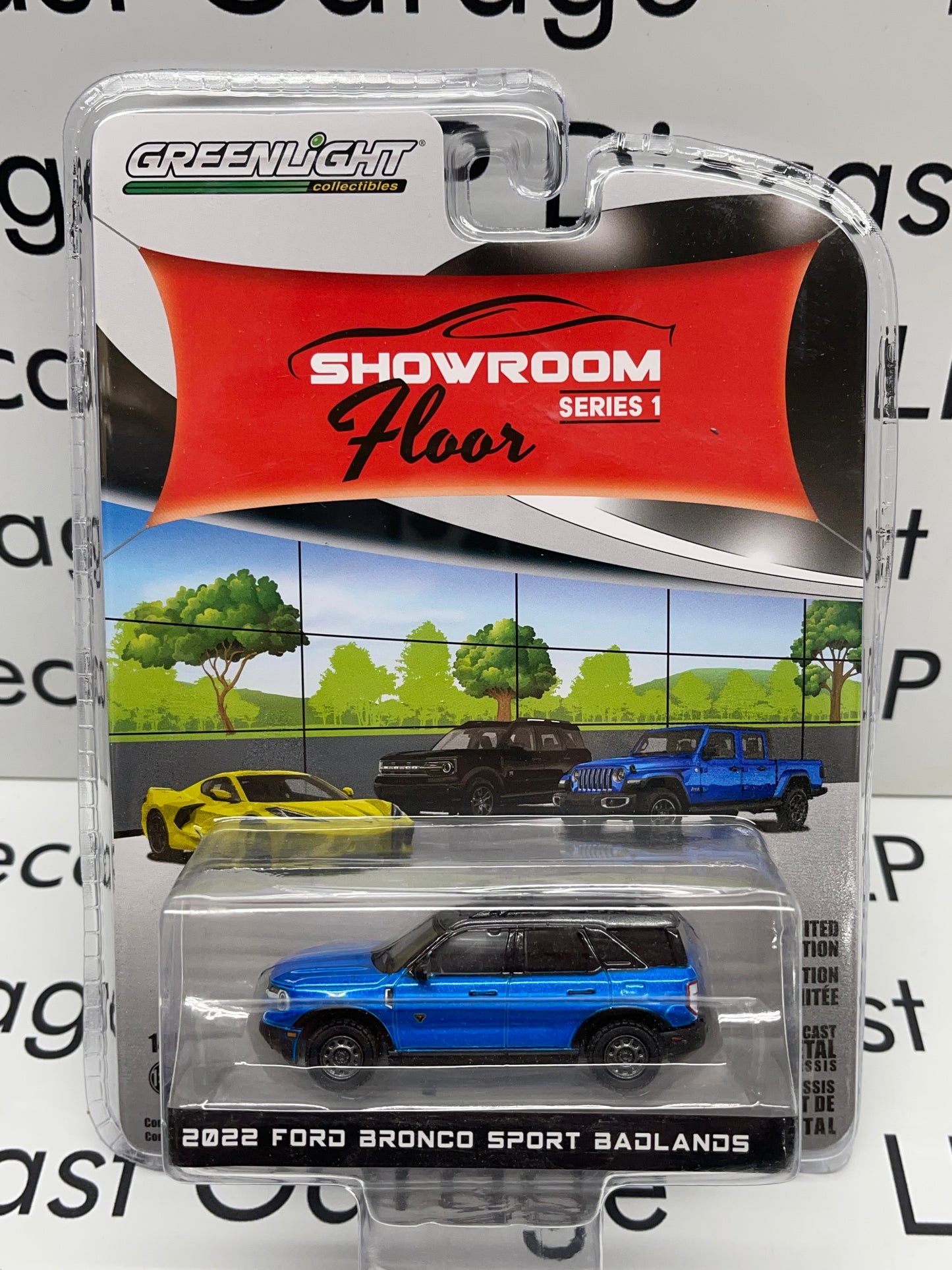 GREENLIGHT 2022 Ford Bronco Sport Badlands "Showroom Series" 1:64 Diecast